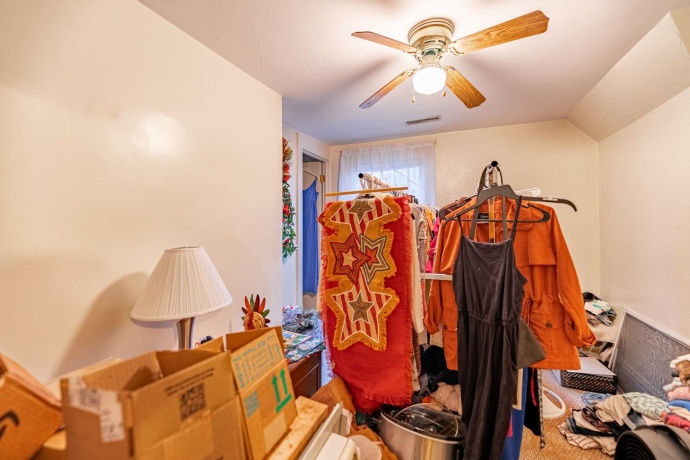 917 Locust, BELVIDERE, Illinois 61008, ,5+ Units,For Sale,Locust,202507314