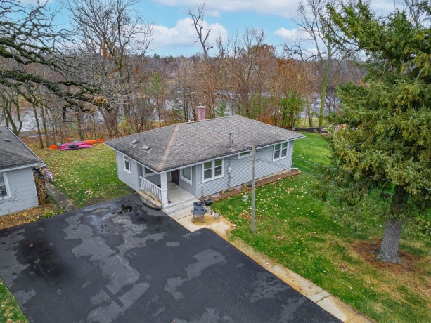 917 Locust, BELVIDERE, Illinois 61008, ,5+ Units,For Sale,Locust,202507314