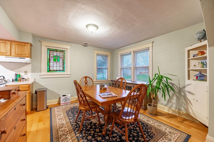 917 Locust, BELVIDERE, Illinois 61008, ,5+ Units,For Sale,Locust,202507314