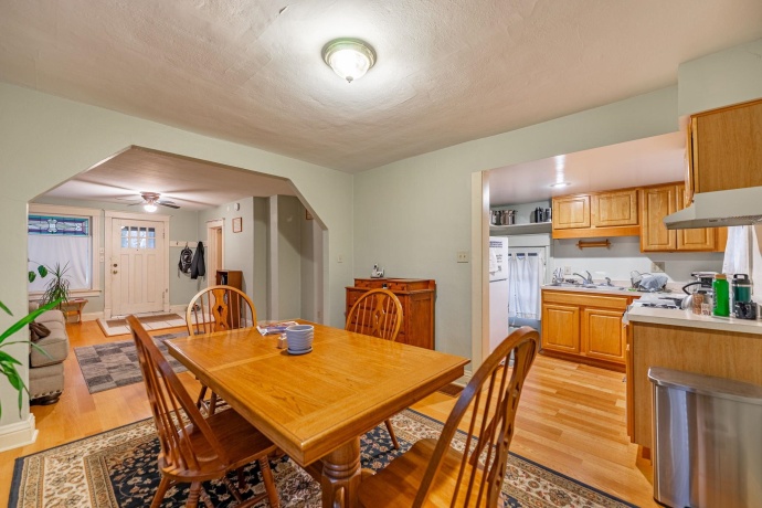 917 Locust, BELVIDERE, Illinois 61008, ,5+ Units,For Sale,Locust,202507314