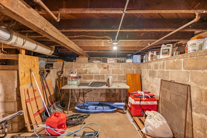 917 Locust, BELVIDERE, Illinois 61008, ,5+ Units,For Sale,Locust,202507314