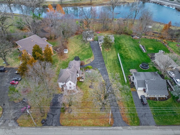 917 Locust, BELVIDERE, Illinois 61008, ,5+ Units,For Sale,Locust,202507314