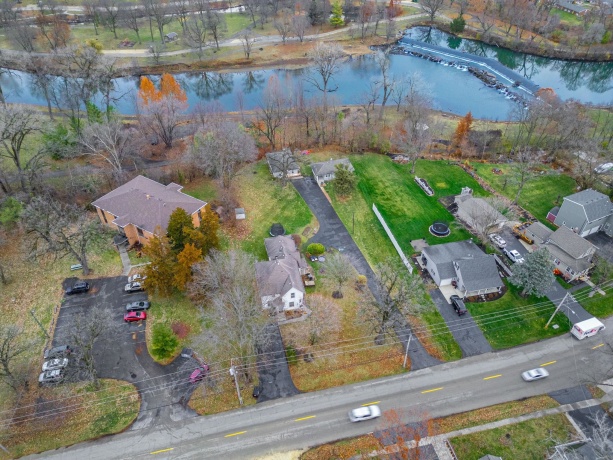 917 Locust, BELVIDERE, Illinois 61008, ,5+ Units,For Sale,Locust,202507314