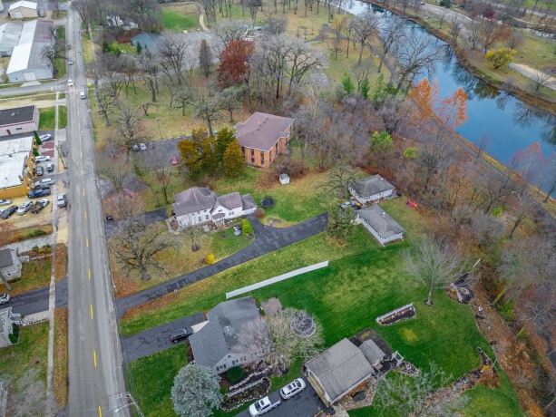 917 Locust, BELVIDERE, Illinois 61008, ,5+ Units,For Sale,Locust,202507314