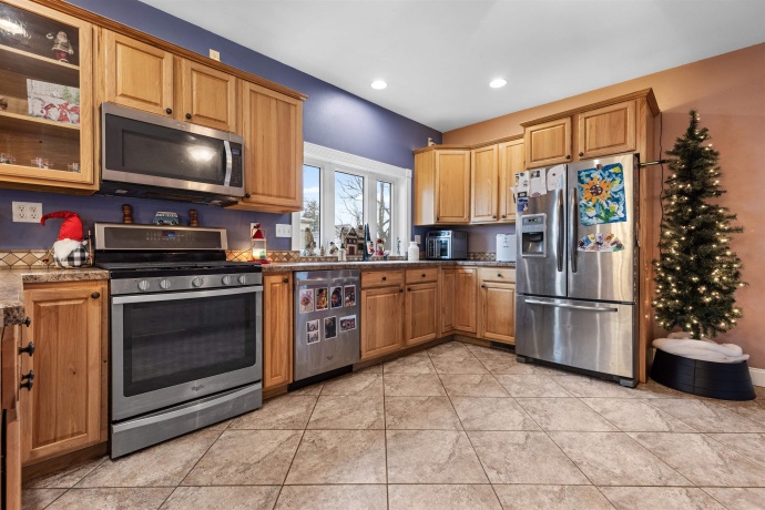 16437 EDWARDSVILLE, PECATONICA, Illinois 61063, 3 Bedrooms Bedrooms, ,2 BathroomsBathrooms,House,For Sale,EDWARDSVILLE,202507310