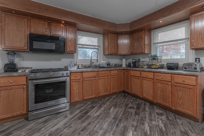 3535 Latham, ROCKFORD, Illinois 61103, 3 Bedrooms Bedrooms, ,1 BathroomBathrooms,House,For Sale,Latham,202507313