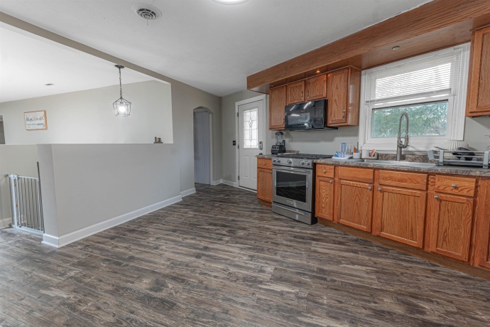 3535 Latham, ROCKFORD, Illinois 61103, 3 Bedrooms Bedrooms, ,1 BathroomBathrooms,House,For Sale,Latham,202507313