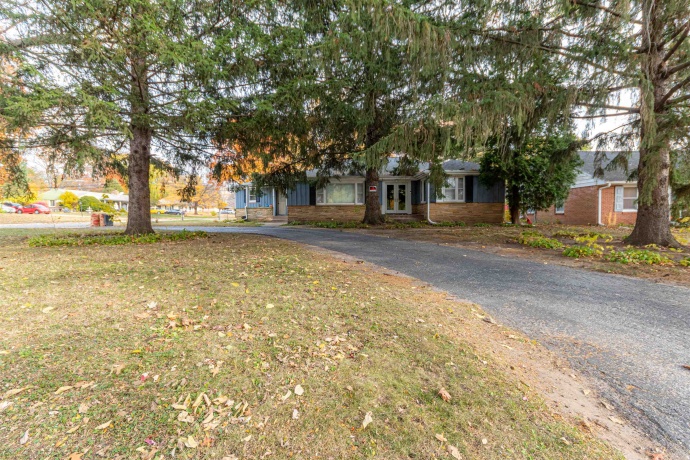 3535 Latham, ROCKFORD, Illinois 61103, 3 Bedrooms Bedrooms, ,1 BathroomBathrooms,House,For Sale,Latham,202507313