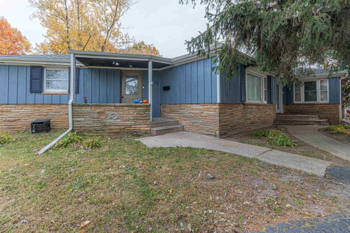 3535 Latham, ROCKFORD, Illinois 61103, 3 Bedrooms Bedrooms, ,1 BathroomBathrooms,House,For Sale,Latham,202507313