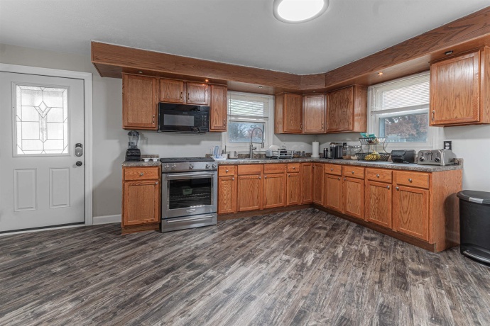 3535 Latham, ROCKFORD, Illinois 61103, 3 Bedrooms Bedrooms, ,1 BathroomBathrooms,House,For Sale,Latham,202507313