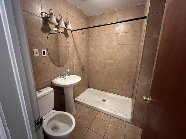 2923 Kenmore, ROCKFORD, Illinois 61101, 2 Bedrooms Bedrooms, ,1 BathroomBathrooms,House,For Sale,Kenmore,202507315