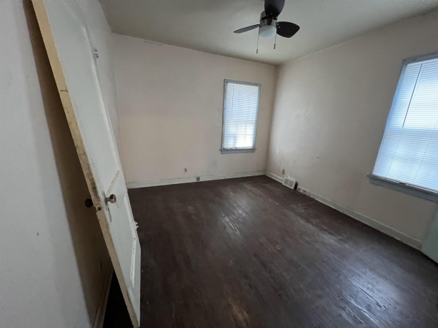 2923 Kenmore, ROCKFORD, Illinois 61101, 2 Bedrooms Bedrooms, ,1 BathroomBathrooms,House,For Sale,Kenmore,202507315