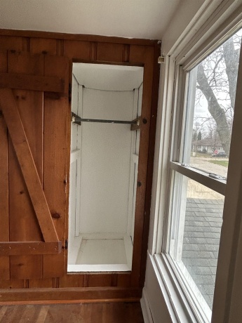 404 4th, MENDOTA, Illinois 61342, 2 Bedrooms Bedrooms, ,1 BathroomBathrooms,House,For Sale,4th,202507316