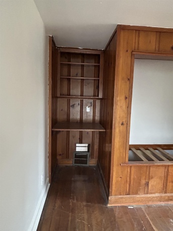 404 4th, MENDOTA, Illinois 61342, 2 Bedrooms Bedrooms, ,1 BathroomBathrooms,House,For Sale,4th,202507316