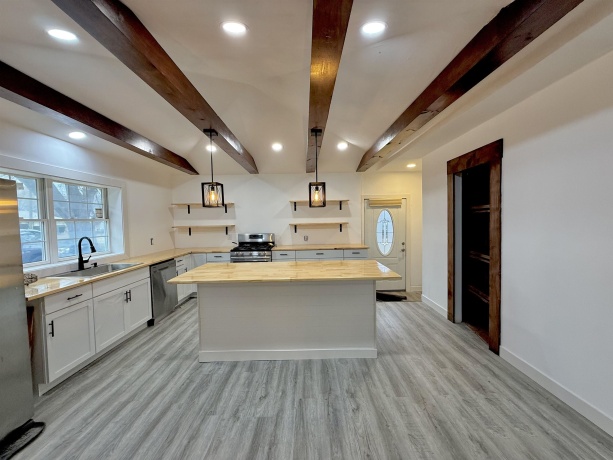 8432 Ravere, MACHESNEY PARK, Illinois 61115, 4 Bedrooms Bedrooms, ,3 BathroomsBathrooms,House,For Sale,Ravere,202507317