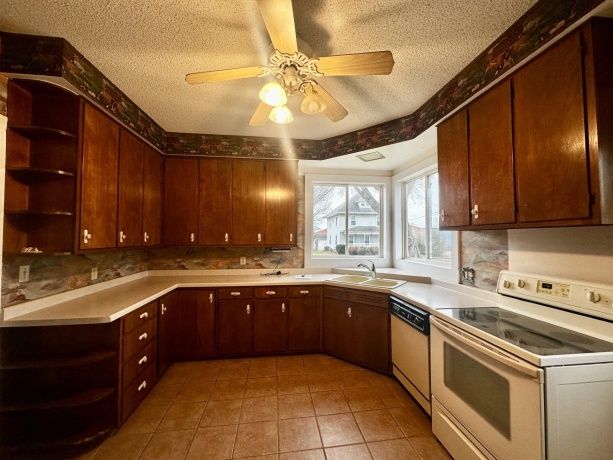 501 Holcomb, MILLEDGEVILLE, Illinois 61051, 3 Bedrooms Bedrooms, ,1 BathroomBathrooms,House,For Sale,Holcomb,202507318