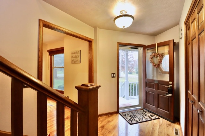 543 Fieldcrest, BELVIDERE, Illinois 61008, 3 Bedrooms Bedrooms, ,2 BathroomsBathrooms,House,For Sale,Fieldcrest,202507320