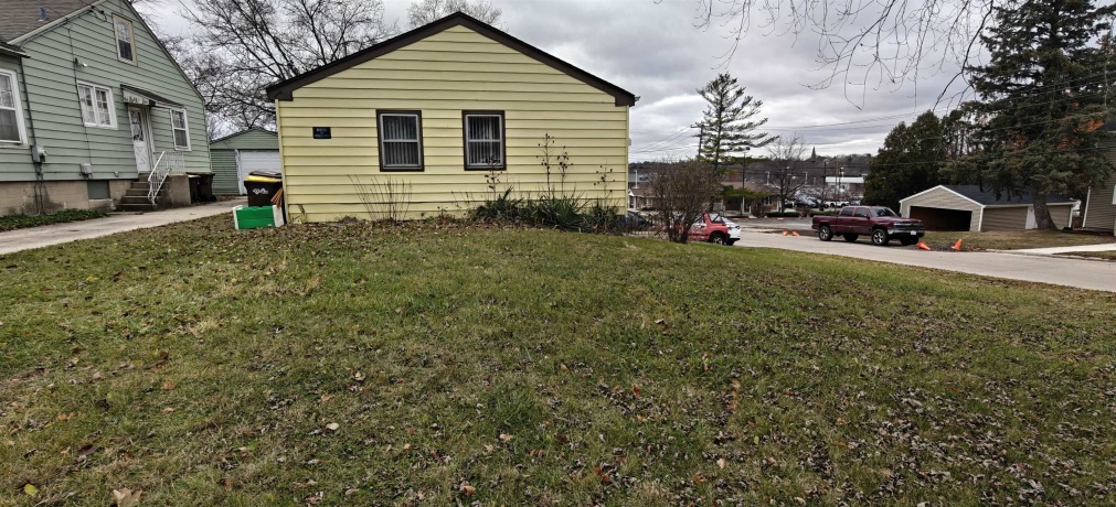 4515 Raven, ROCKFORD, Illinois 61107, 3 Bedrooms Bedrooms, ,2 BathroomsBathrooms,House,For Sale,Raven,202507323