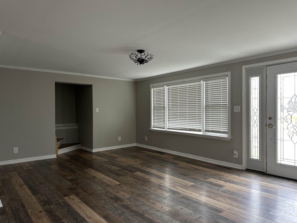 11027 HILLCREST, SAVANNA, Illinois 61074, 5 Bedrooms Bedrooms, ,2 BathroomsBathrooms,House,For Sale,HILLCREST,202507324