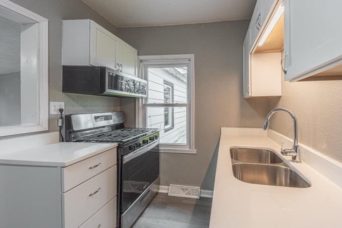 11783 Genessee, ROCKTON, Illinois 61072, 3 Bedrooms Bedrooms, ,1 BathroomBathrooms,House,For Sale,Genessee,202507325