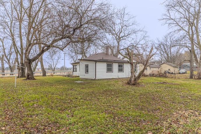 11783 Genessee, ROCKTON, Illinois 61072, 3 Bedrooms Bedrooms, ,1 BathroomBathrooms,House,For Sale,Genessee,202507325