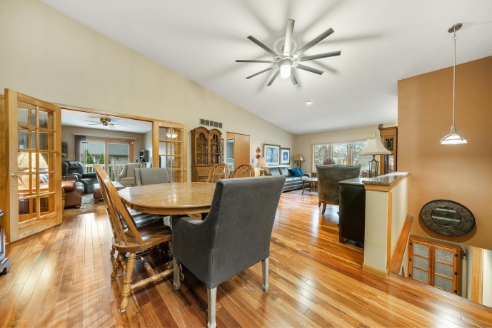 6521 Laurelwood, ROCKFORD, Illinois 61108, 3 Bedrooms Bedrooms, ,3 BathroomsBathrooms,House,For Sale,Laurelwood,202507326