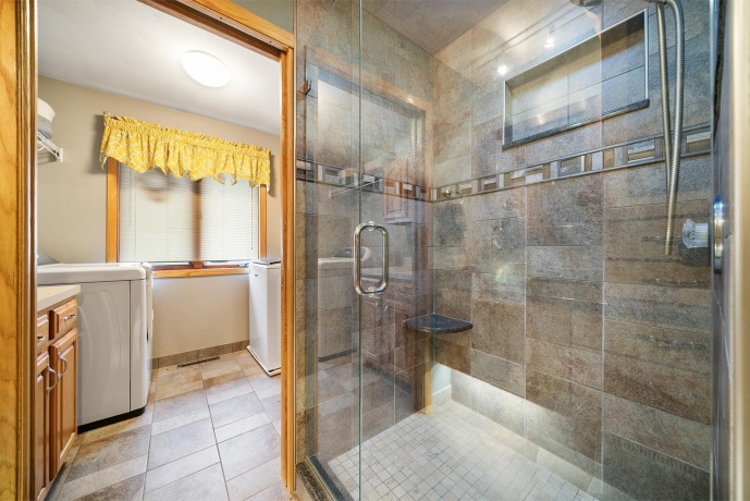 6521 Laurelwood, ROCKFORD, Illinois 61108, 3 Bedrooms Bedrooms, ,3 BathroomsBathrooms,House,For Sale,Laurelwood,202507326