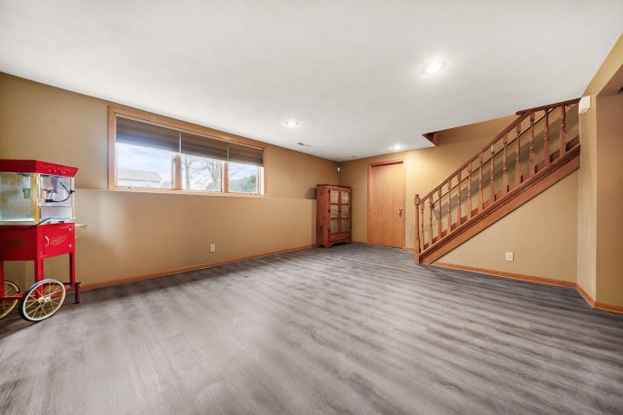 6521 Laurelwood, ROCKFORD, Illinois 61108, 3 Bedrooms Bedrooms, ,3 BathroomsBathrooms,House,For Sale,Laurelwood,202507326