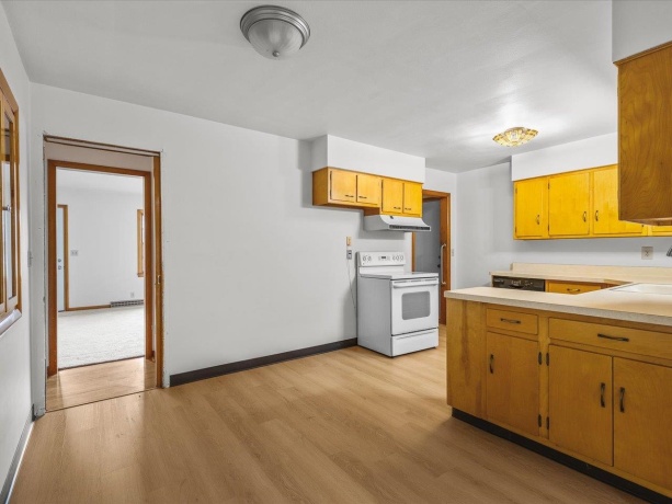 7774 Old River, ROCKFORD, Illinois 61103, 4 Bedrooms Bedrooms, ,3 BathroomsBathrooms,House,For Sale,Old River,202507327