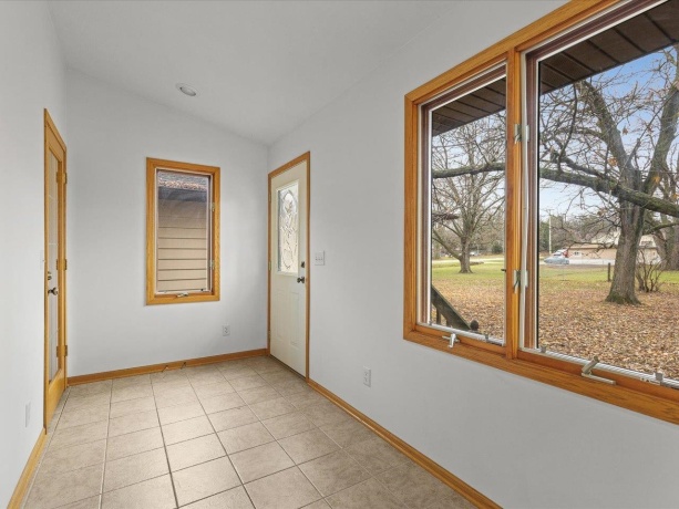 7774 Old River, ROCKFORD, Illinois 61103, 4 Bedrooms Bedrooms, ,3 BathroomsBathrooms,House,For Sale,Old River,202507327