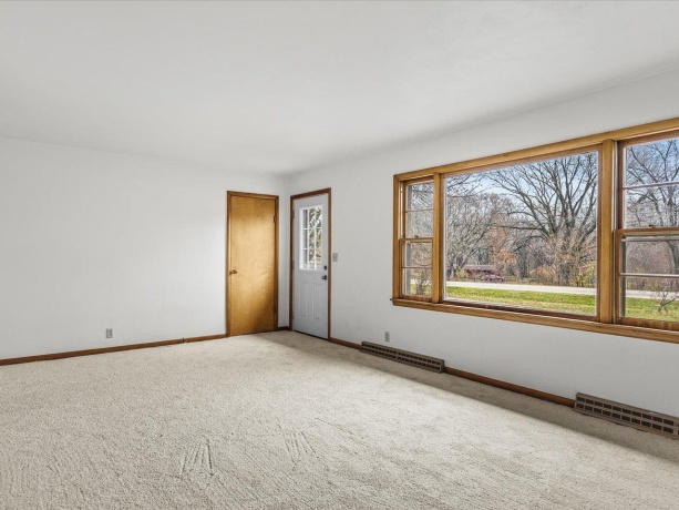 7774 Old River, ROCKFORD, Illinois 61103, 4 Bedrooms Bedrooms, ,3 BathroomsBathrooms,House,For Sale,Old River,202507327