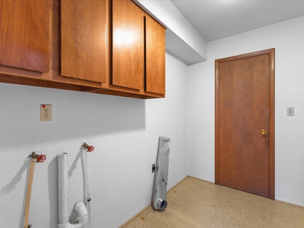 7774 Old River, ROCKFORD, Illinois 61103, 4 Bedrooms Bedrooms, ,3 BathroomsBathrooms,House,For Sale,Old River,202507327