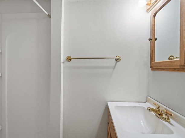 7774 Old River, ROCKFORD, Illinois 61103, 4 Bedrooms Bedrooms, ,3 BathroomsBathrooms,House,For Sale,Old River,202507327