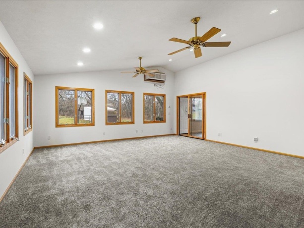 7774 Old River, ROCKFORD, Illinois 61103, 4 Bedrooms Bedrooms, ,3 BathroomsBathrooms,House,For Sale,Old River,202507327