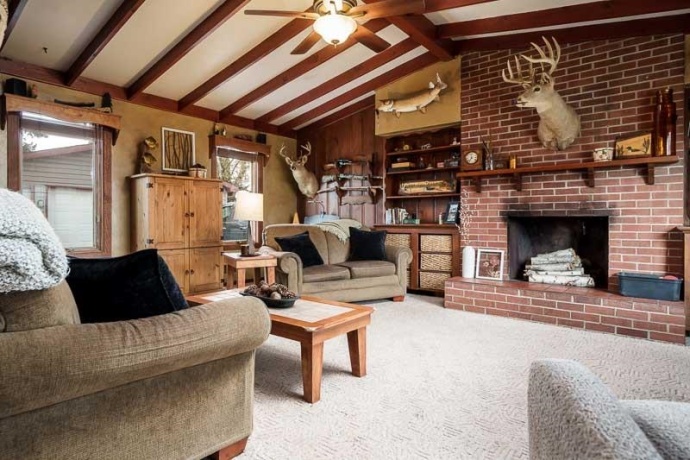 6408 1st, LOVES PARK, Illinois 61111, 4 Bedrooms Bedrooms, ,2 BathroomsBathrooms,House,For Sale,1st,202507328