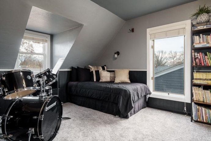 6408 1st, LOVES PARK, Illinois 61111, 4 Bedrooms Bedrooms, ,2 BathroomsBathrooms,House,For Sale,1st,202507328