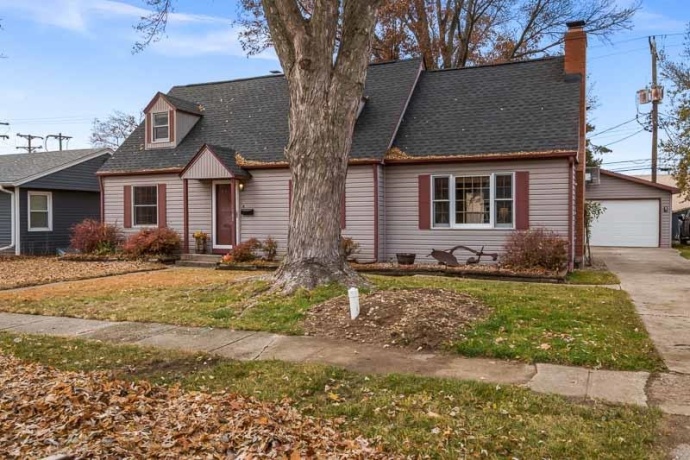 6408 1st, LOVES PARK, Illinois 61111, 4 Bedrooms Bedrooms, ,2 BathroomsBathrooms,House,For Sale,1st,202507328