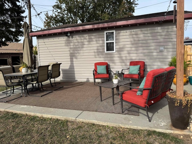 6408 1st, LOVES PARK, Illinois 61111, 4 Bedrooms Bedrooms, ,2 BathroomsBathrooms,House,For Sale,1st,202507328