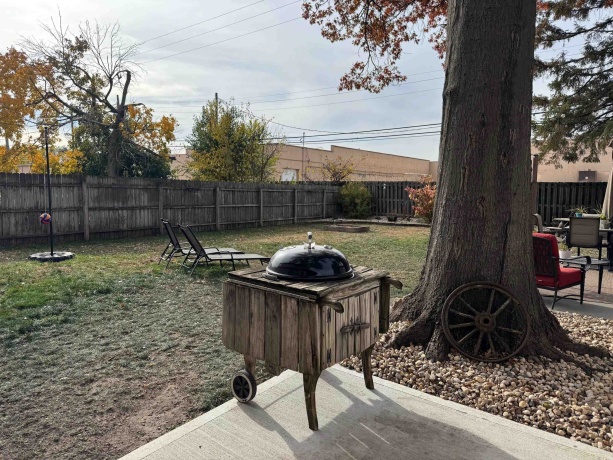 6408 1st, LOVES PARK, Illinois 61111, 4 Bedrooms Bedrooms, ,2 BathroomsBathrooms,House,For Sale,1st,202507328