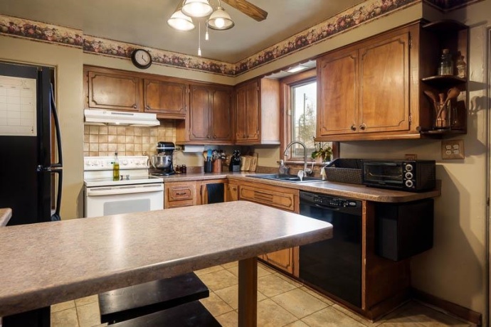 6408 1st, LOVES PARK, Illinois 61111, 4 Bedrooms Bedrooms, ,2 BathroomsBathrooms,House,For Sale,1st,202507328