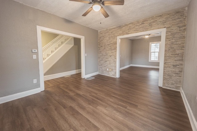 1309 Benton, ROCKFORD, Illinois 61107, 3 Bedrooms Bedrooms, ,1 BathroomBathrooms,House,For Sale,Benton,202507329