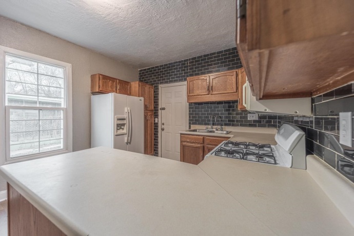 1309 Benton, ROCKFORD, Illinois 61107, 3 Bedrooms Bedrooms, ,1 BathroomBathrooms,House,For Sale,Benton,202507329