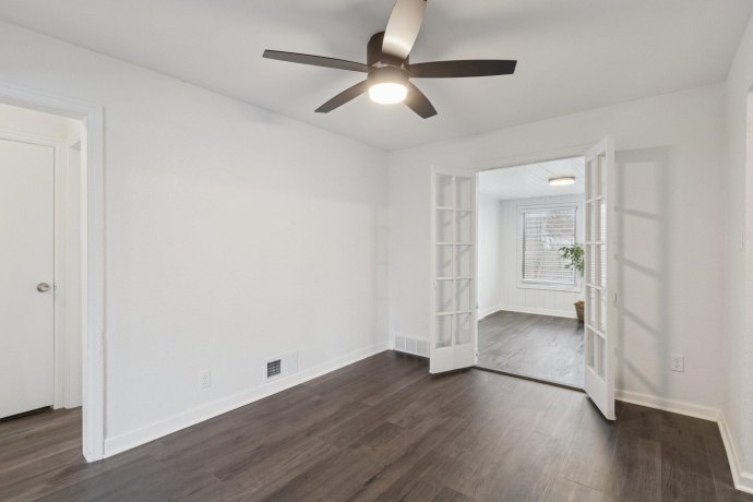 2111 Bell, ROCKFORD, Illinois 61103, 4 Bedrooms Bedrooms, ,3 BathroomsBathrooms,House,For Sale,Bell,202507330