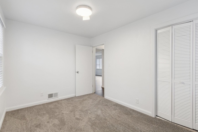 2111 Bell, ROCKFORD, Illinois 61103, 4 Bedrooms Bedrooms, ,3 BathroomsBathrooms,House,For Sale,Bell,202507330