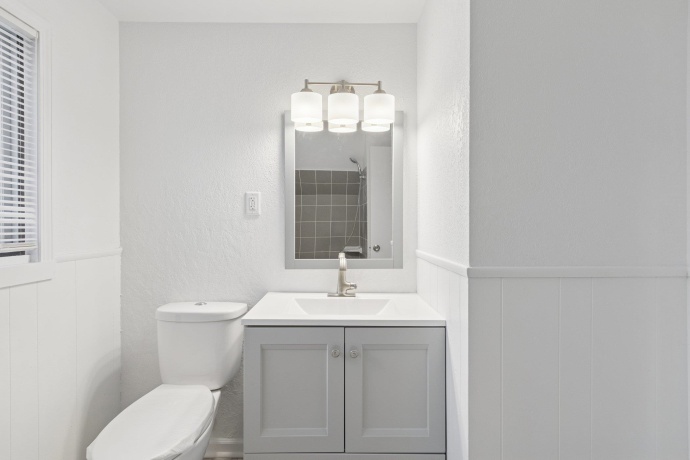 2111 Bell, ROCKFORD, Illinois 61103, 4 Bedrooms Bedrooms, ,3 BathroomsBathrooms,House,For Sale,Bell,202507330