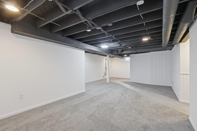 2111 Bell, ROCKFORD, Illinois 61103, 4 Bedrooms Bedrooms, ,3 BathroomsBathrooms,House,For Sale,Bell,202507330