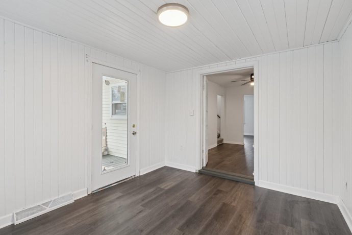 2111 Bell, ROCKFORD, Illinois 61103, 4 Bedrooms Bedrooms, ,3 BathroomsBathrooms,House,For Sale,Bell,202507330