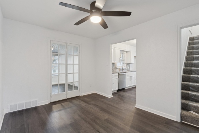 2111 Bell, ROCKFORD, Illinois 61103, 4 Bedrooms Bedrooms, ,3 BathroomsBathrooms,House,For Sale,Bell,202507330