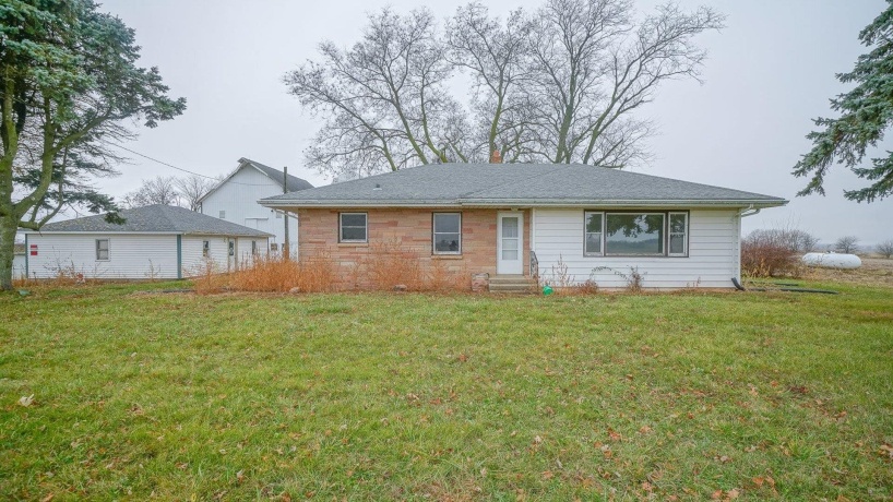 2610 Klinger, PECATONICA, Illinois 61063, 2 Bedrooms Bedrooms, ,1 BathroomBathrooms,House,For Sale,Klinger,202507331