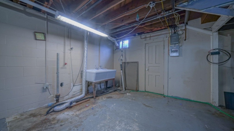 2610 Klinger, PECATONICA, Illinois 61063, 2 Bedrooms Bedrooms, ,1 BathroomBathrooms,House,For Sale,Klinger,202507331